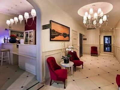 Hotel Queen Mary Opera