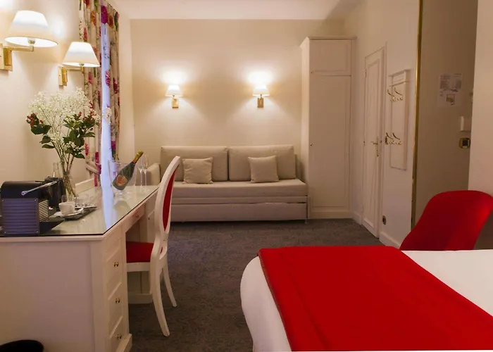 Queen Mary Opera Hotel