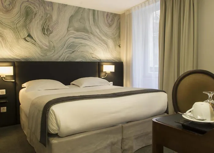 Queen Mary Opera Hotel