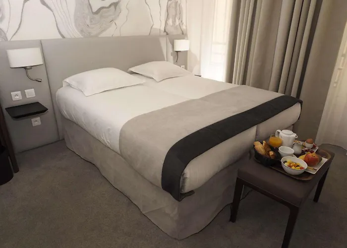 Hotel Queen Mary Opera Parigi