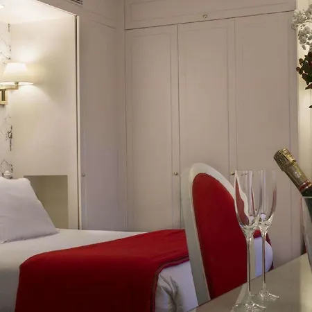 Hotel Queen Mary Opera