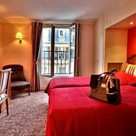 Hotel Queen Mary Opera 4*