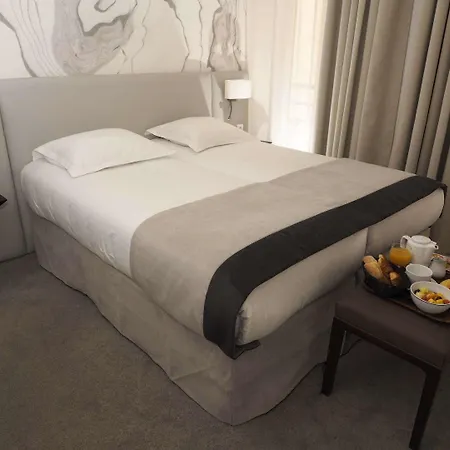 Queen Mary Opera Hotel