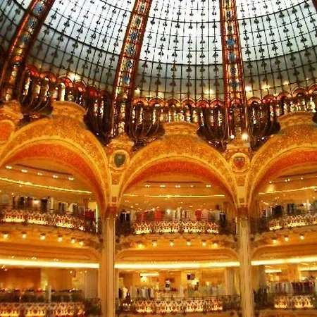 Hotel Queen Mary Opera