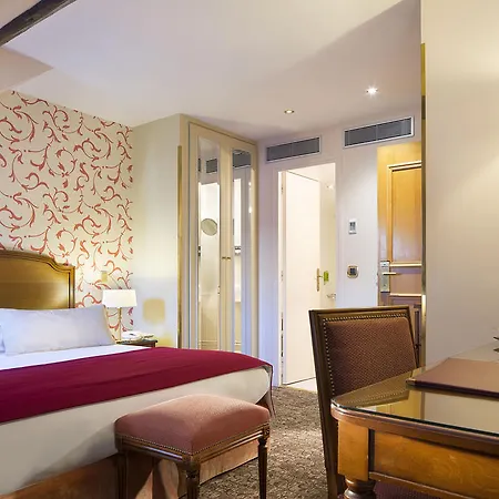 Hotel Queen Mary Opera