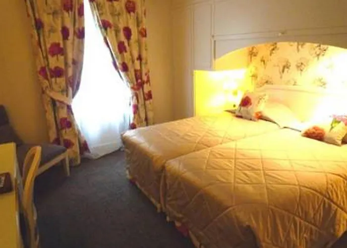 ホテル クイーン メアリー オペラ パリ