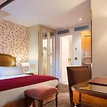 Queen Mary Opera 4*
