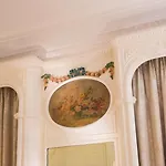 Queen Mary Opera Hotel 4*
