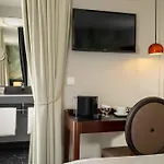 Queen Mary Opera 4*