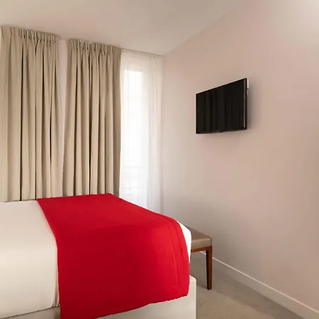 Hotel Queen Mary Opera